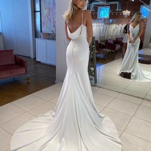NEW PRONOVIAS ANTIOPE COWL NECK WEDDING GOWN 2